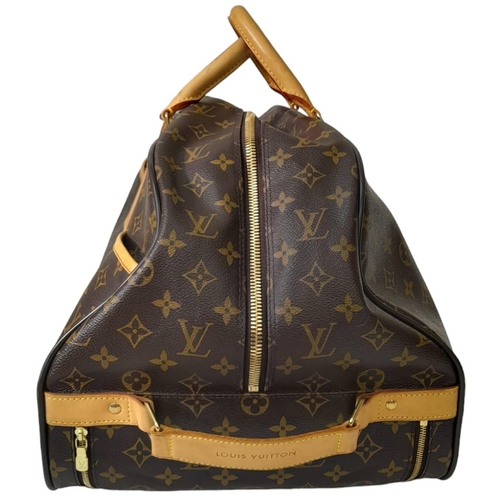 134 - A Louis Vuitton Monogram Eole Convertible Travel Bag. Leather exterior with gold-toned hardware, lug... 