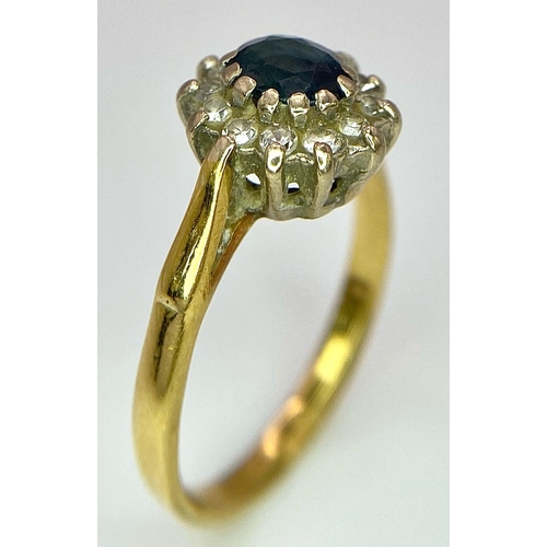 200 - A 18K YELLOW GOLD DIAMOND & SAPPHIRE CLUSTER RING. TOTAL WEIGHT 2.8G. SIZE I