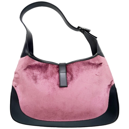 213 - A Vintage Gucci Jackie Bag in Mauve Velvet with Black Leather Trimming. A Front Strap with a Push Lo... 