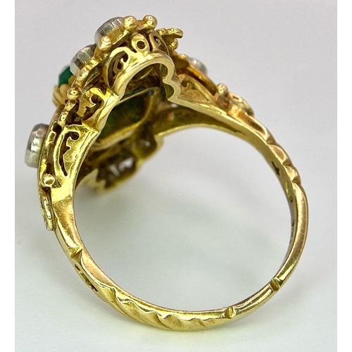 352 - A 18K YELLOW GOLD VINTAGE DIAMOND & EMERALD RING. TOTAL WEIGHT 5G. SIZE I