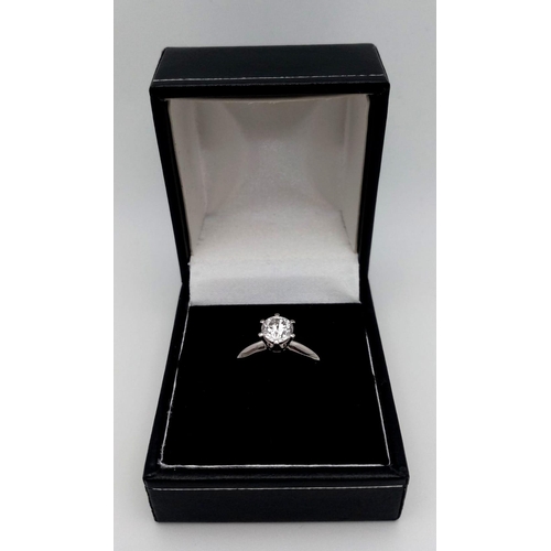 43 - An 18K white Gold 1ct Diamond Solitaire Ring. Brilliant round cut diamond. Comes with an IGI certifi... 