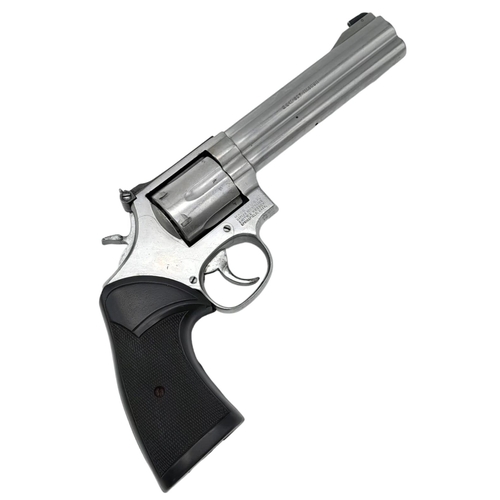 185 - A Deactivated Smith and Wesson 357 Magnum. This classic Hollywood revolver has a chrome finish with ... 