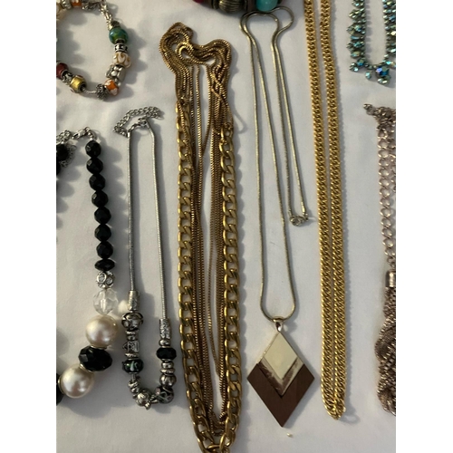 707 - Large selection of Costume Jewellery To include some exceptional Necklaces and Bracelets.