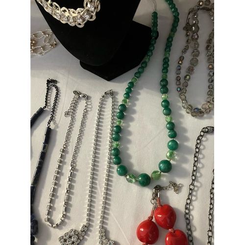 707 - Large selection of Costume Jewellery To include some exceptional Necklaces and Bracelets.