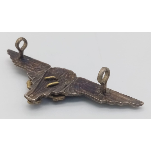 889 - WW2 Free French Paratroopers Cap Badge. Made from a British cap badge with crown removed and the Cro... 