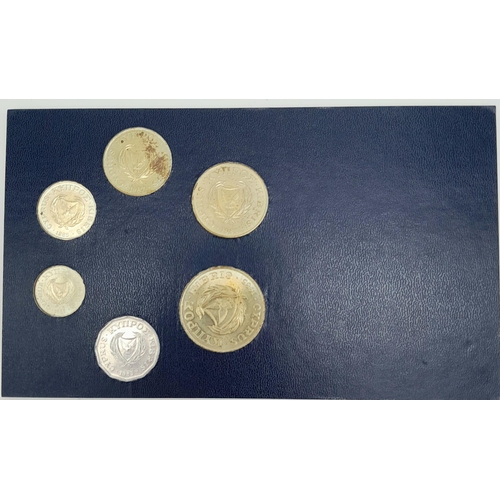 978 - An Interesting Collection of 69 Vintage World Coins Including an uncirculated presentation set of 19... 