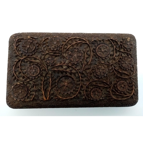 1662 - A lovely vintage intricately hand carved Kashmiri wooden box. The fantastic carving which covers thi... 