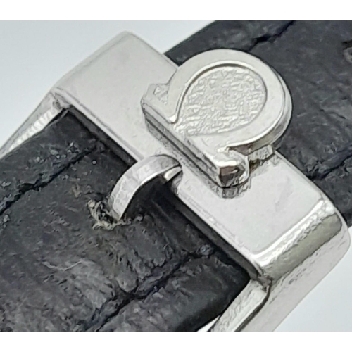 1578 - A Vintage Omega Ladies Cal. 483 Watch. Black leather strap. Stainless steel rectangular case - 16mm.... 