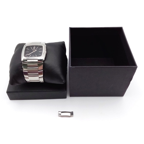 204 - An Excellent Condition Men’s Gucci Stainless Steel Watch Model 8500M. 35mm including Crown. Full Wor... 