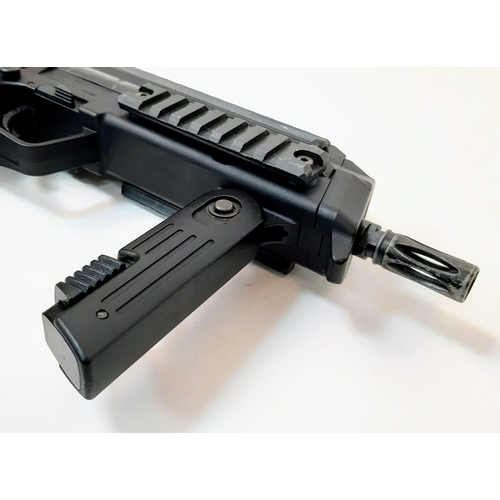 794 - One of the most sought after air soft guns on the market, the Tokyo Marui MP7 A1 gas blowback gun wi... 