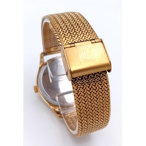 579 - A Vintage Henry of London Automatic Moonphase Gents Watch. Gilded mesh bracelet. Two tone stainless ... 