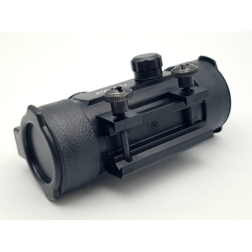 1254 - An Ex Display Pinty Holographic Reflex Gun Sight for Picatinny Rail Mounting. Comes in Box with Inst... 