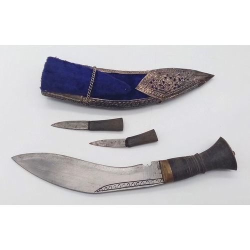 606 - An Excellent Condition Vintage and Scarce Nepalese ‘Kothamora’ Kukri Presentation/Officers Knife wit... 