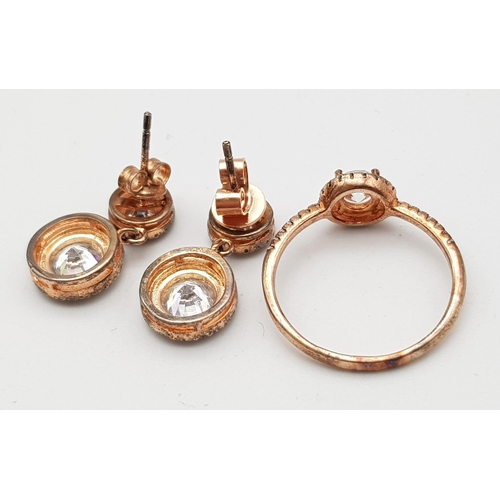 892 - A MATCHING SET OF STERLING SILVER STONE SET WITH ROSE GOLD VERMEIL RING AND DROP EARRINGS, WEIGHT 6.... 