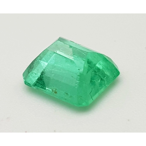 1059 - A 1.18 Carat Emerald/Square Cut Colombian Emerald