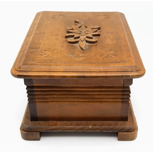 1069 - A Vintage Musical Decorative Wooden Trinket Box. Winder on base. In working order. 14cm x 10cm.