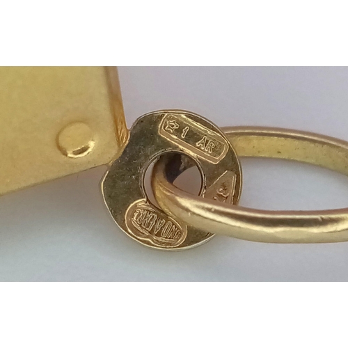 564 - A 9K YELLOW GOLD DICE CHARM. TOTAL WEIGHT 0.8G