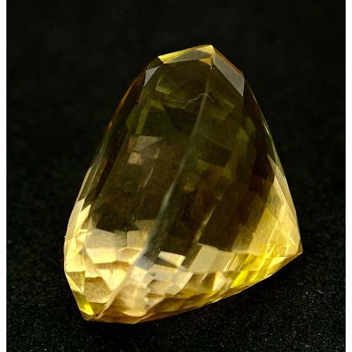 1276 - A Beautiful 15ct Oval Citrine. No marks or Inclusions. No certificate so A/F.