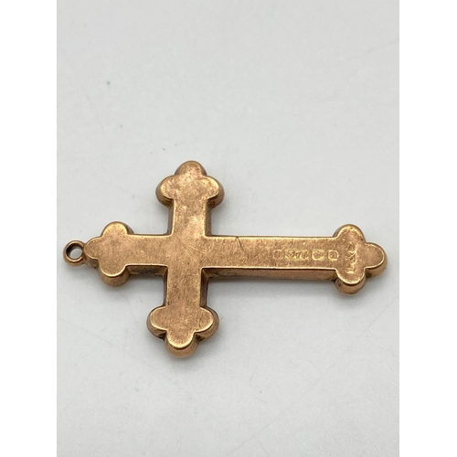 39 - A Vintage 9K Rose Gold Cross Pendant. 3.5cm x 2cm. 1.67g weight.