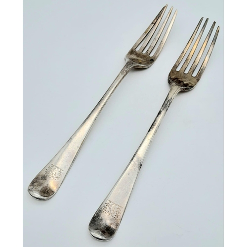 1251 - 2X Georgian antique sterling silver forks. Full hallmarks London,  1794. Total weight 130.1G. Total ... 