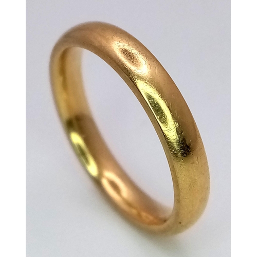 163 - A Vintage 18K Yellow Gold Band Ring. 3mm width. Size J. 3.7g weight.