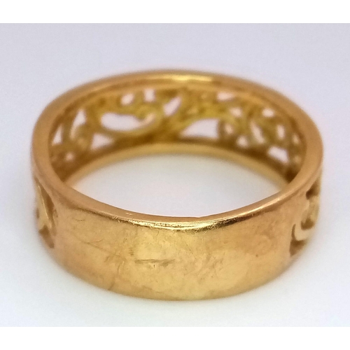 470 - A 22K Yellow Gold (tested) Pierced Band Ring. Size K. 3.75g weight.