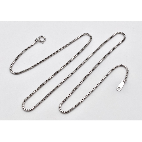 86 - A 14K White Gold Disappearing Necklace. 40cm length. 3.35g weight.