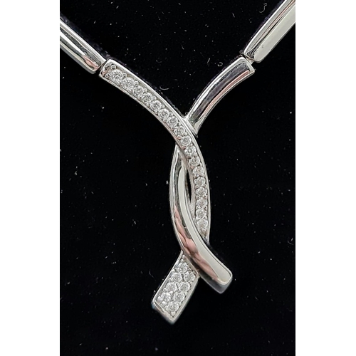 970 - A very stylist 925 silver bar link necklace with stone set twist pendent. Total weight 20.4G.  Total... 