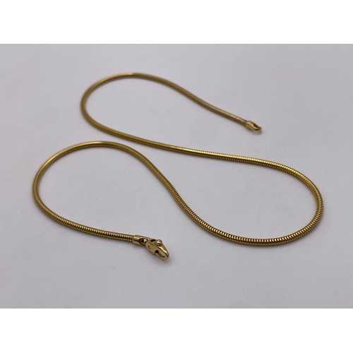 358 - An 18K Yellow Gold (tested) Snake Link Necklace. 41cm. 11.62g weight.