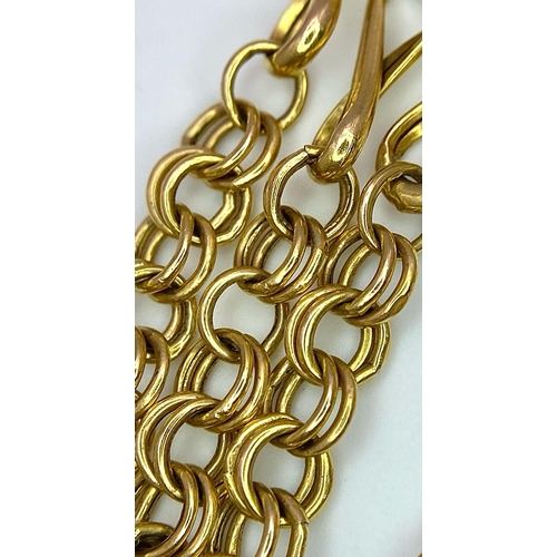 379 - A Vintage 9K Yellow Gold Bracelet. Circle and twist links. 18cm length. 2.4g weight.