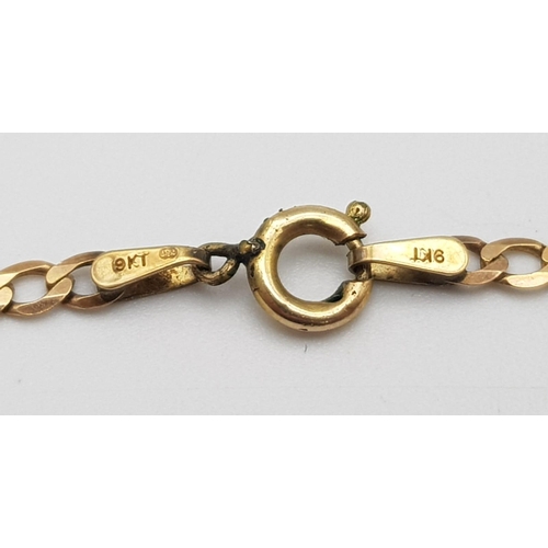 575 - A 9K Yellow Gold Small Flat Curb Link Necklace. 46cm length. 
3.7g weight.