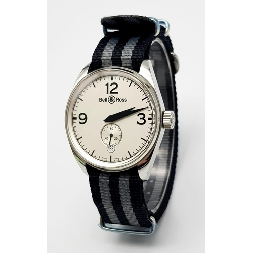 382 - An Excellent Condition Bell & Ross Automatic Men’s Watch Model BR123. 41mm Including Crown. Full Wor... 