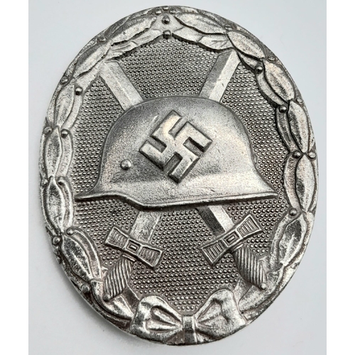 651 - WW2 German Silver Grade Wound Badge. Marked L/56 for the maker Robert Hauschild, Pforzheim.