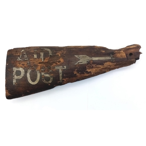 371 - WW1 “AID POST” Trench Sign painted onto a rifle butt.