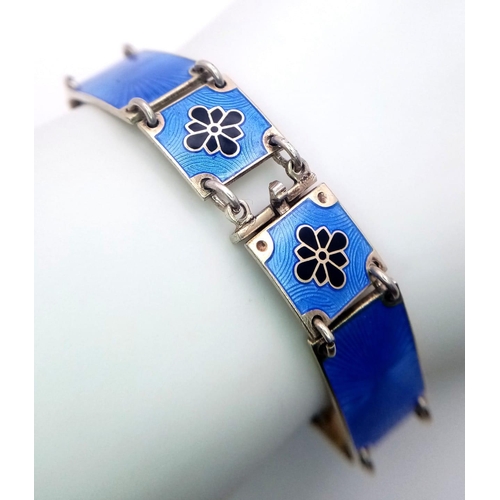 753 - An Excellent Condition Vintage or Older Danish Sterling Silver and Blue Enamel Bracelet. 16cm Length