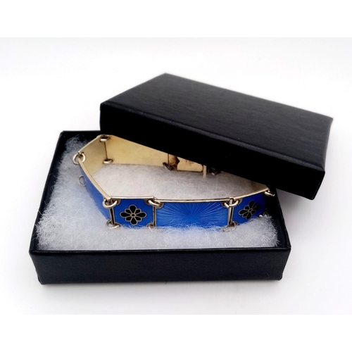 753 - An Excellent Condition Vintage or Older Danish Sterling Silver and Blue Enamel Bracelet. 16cm Length