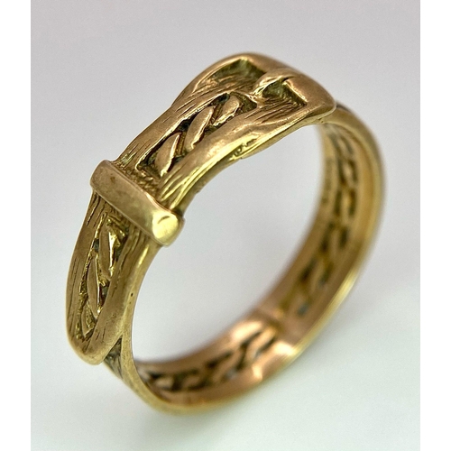 1227 - A Vintage 9K Yellow Gold Belt Buckle Ring. Size N. 2.9g weight.