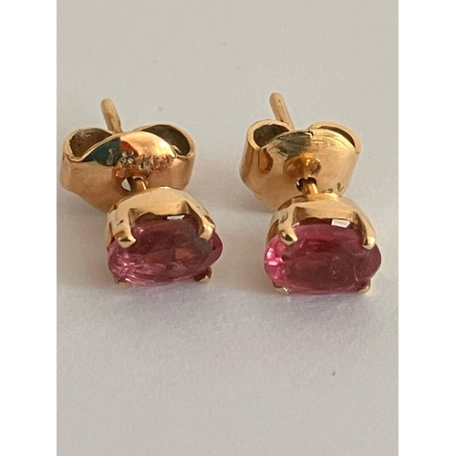 181 - Beautiful pair of 18 carat GOLD and RUBY EARRINGS. Complete with 18 carat GOLD BACKS. 1.5 grams.