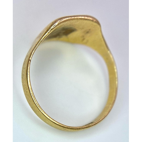 423 - An Antique 9k Yellow Gold Monogram Signet Ring. Size P. 3.15g weight.