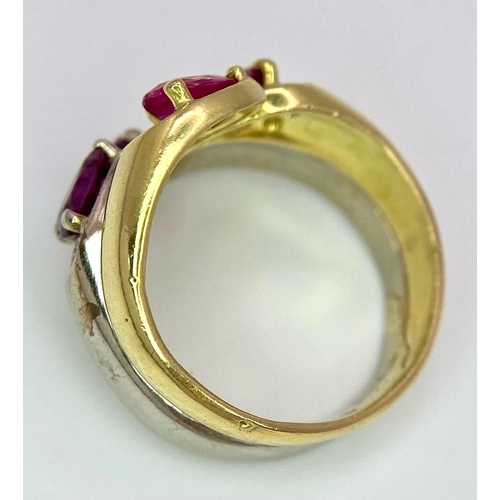 12 - AN IMPRESSIVE 18K YELLOW AND WHITE GOLD SET WITH DIAMOND & RUBY DOUBLE BAND RING, APPROX 0.80CT TEAR... 