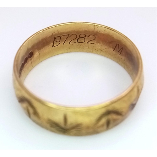 339 - 9K YELLOW GOLD ENGRAVED BAND RING - 2.7G TOTAL WEIGHT - SIZE L