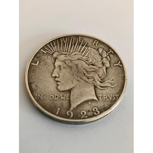 440 - 1923 USA SILVER PEACE DOLLAR. Fine/very fine condition.