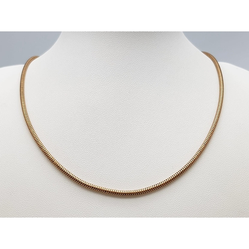 209 - A 9K GOLD SOLID ROPE TWIST CHAIN .  9.8gms   40cms