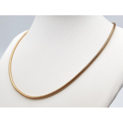 209 - A 9K GOLD SOLID ROPE TWIST CHAIN .  9.8gms   40cms