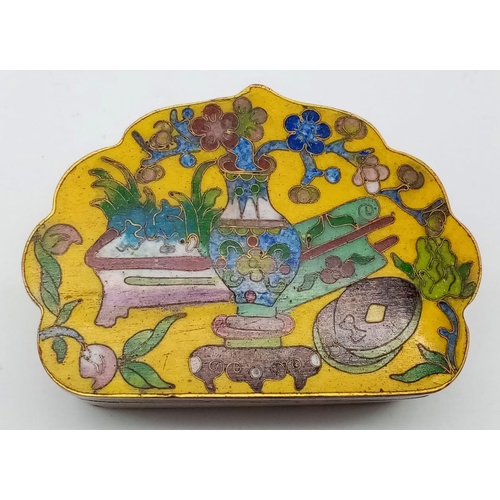 268 - AN EXQUISITE EXAMPLE OF 19TH CENTURY CHINESE CLOISONNE WORK IN THE FORM OF A SMALL TRINKET BOX .  15... 