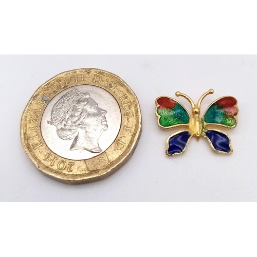 461 - A PRETTY 18K YELLOW GOLD ENAMELLED BUTTERFLY PENDANT, WEIGHT 1.4G AND 13X15MM APPROX, REF SC 4101