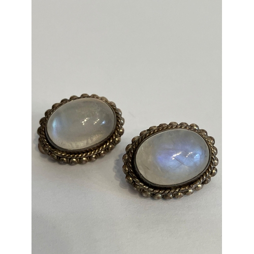 769 - Vintage Pair of SILVER and MOONSTONE CABOCHON EARRINGS. Clip-On’s.