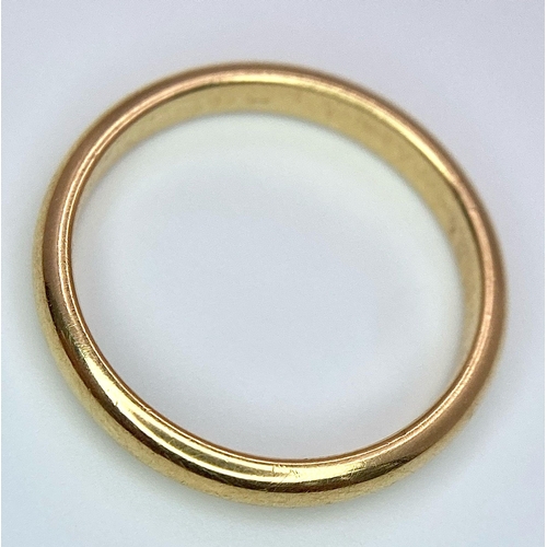 529 - An 18K Yellow Gold Band Ring. 3mm width. Size N 1/2. 3.45g weight.