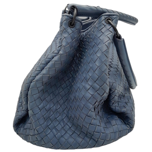 192 - A Bottega Veneta Blue Intrecciato Parachute Tote Bag. Hand Woven Calfskin Leather Exterior, Double R... 