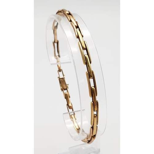 408 - A Vintage 9K Rose Gold Expandable Bar Bracelet. 5.75 weight.